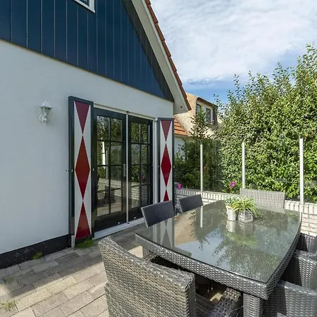 Villa Elegant With Garden Callantsoog